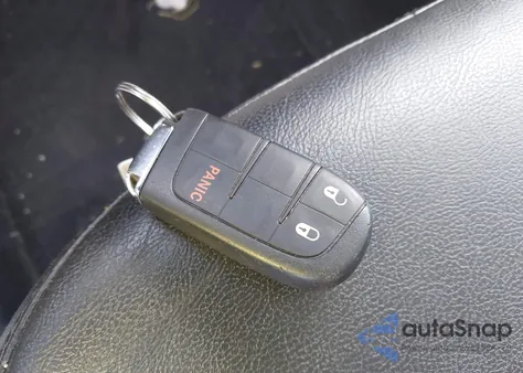 2018 Jeep Compass Trailhawk 4X4 из США, поврежденный, VIN 3C4NJDDB3JT348272